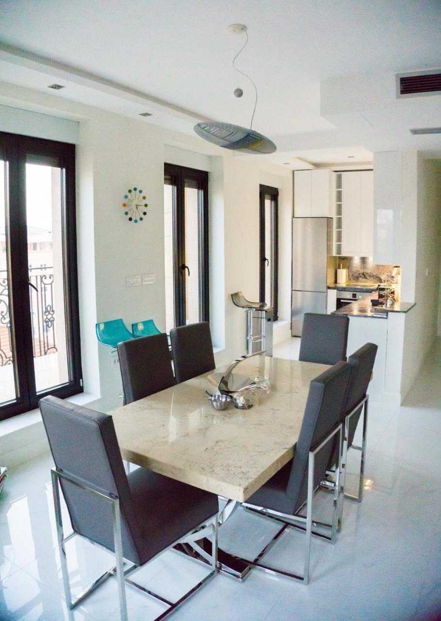 Lion Nest Apartment